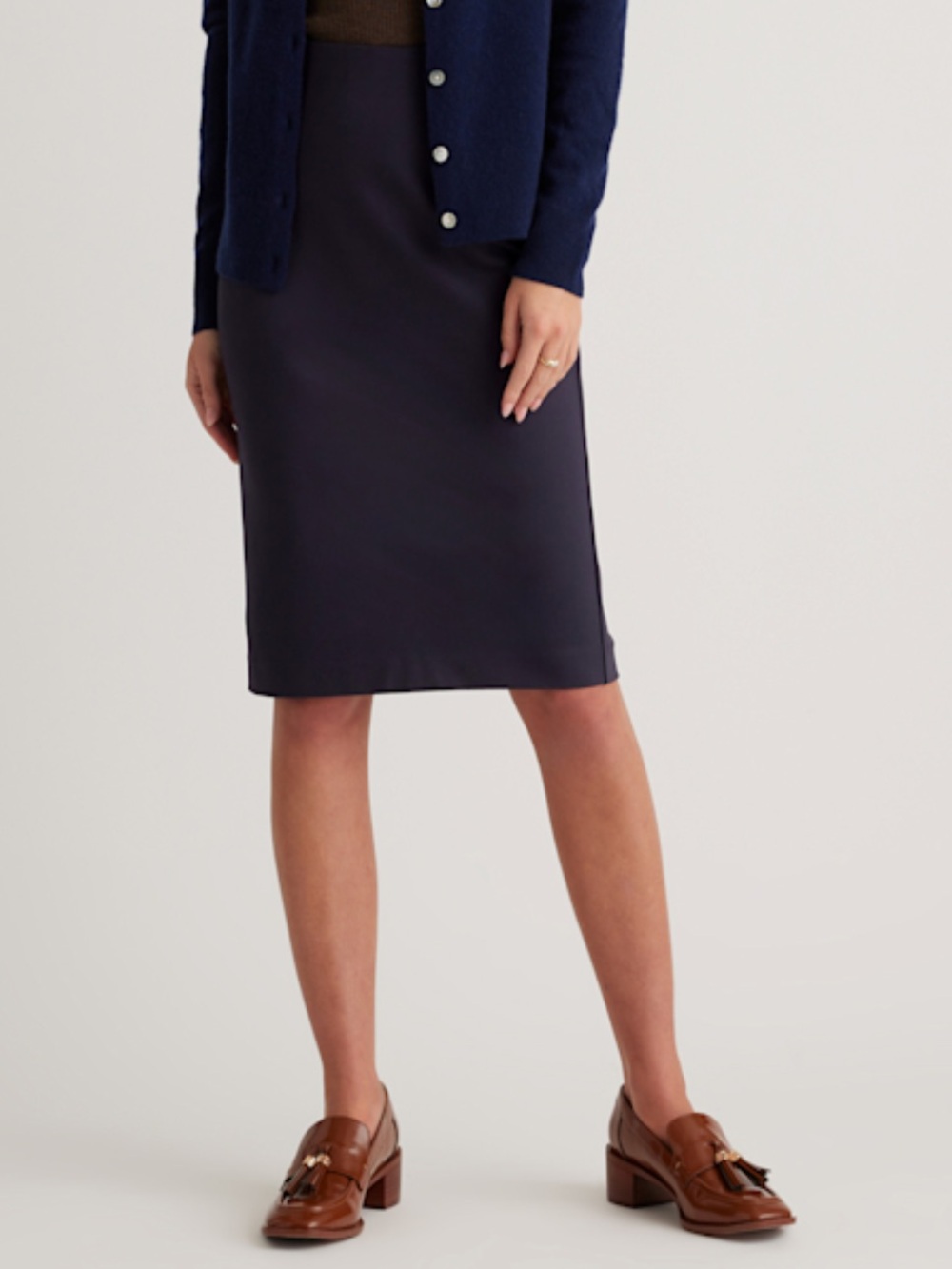 NWOT Quince Ultra-Stretch Ponte Pencil Skirt -Navy